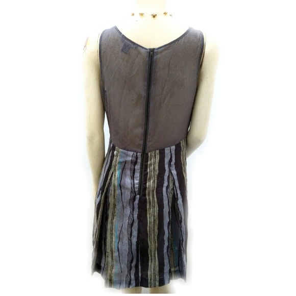 { Anthropologie } hype Silk Dress size 8 - Picture 4 of 7
